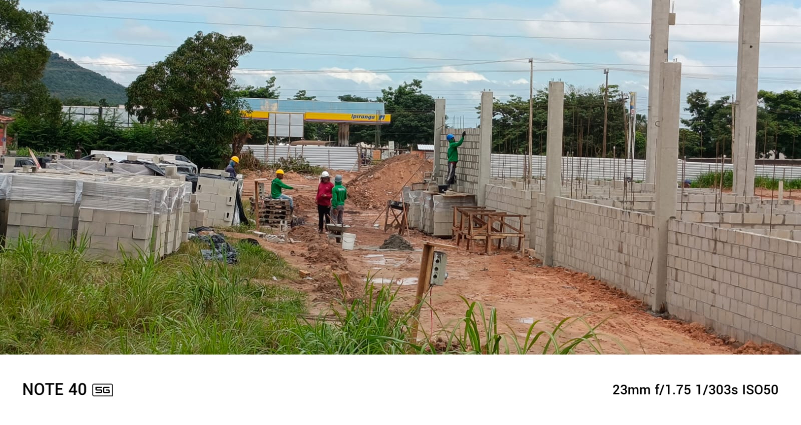 Levantamento de paredes externas